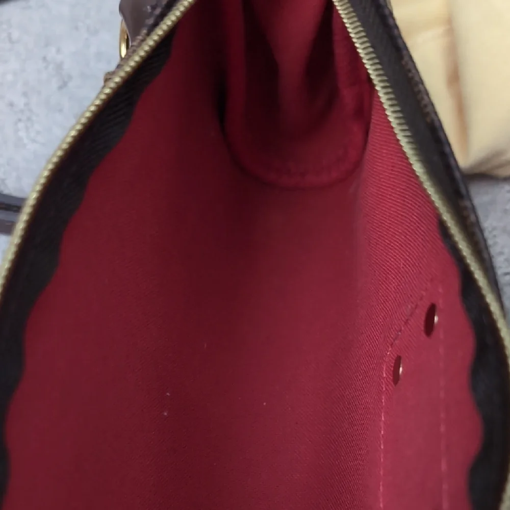 Louis Vuitton Brown Checkered Clutch with Gold Chain - Picture 5 of 16